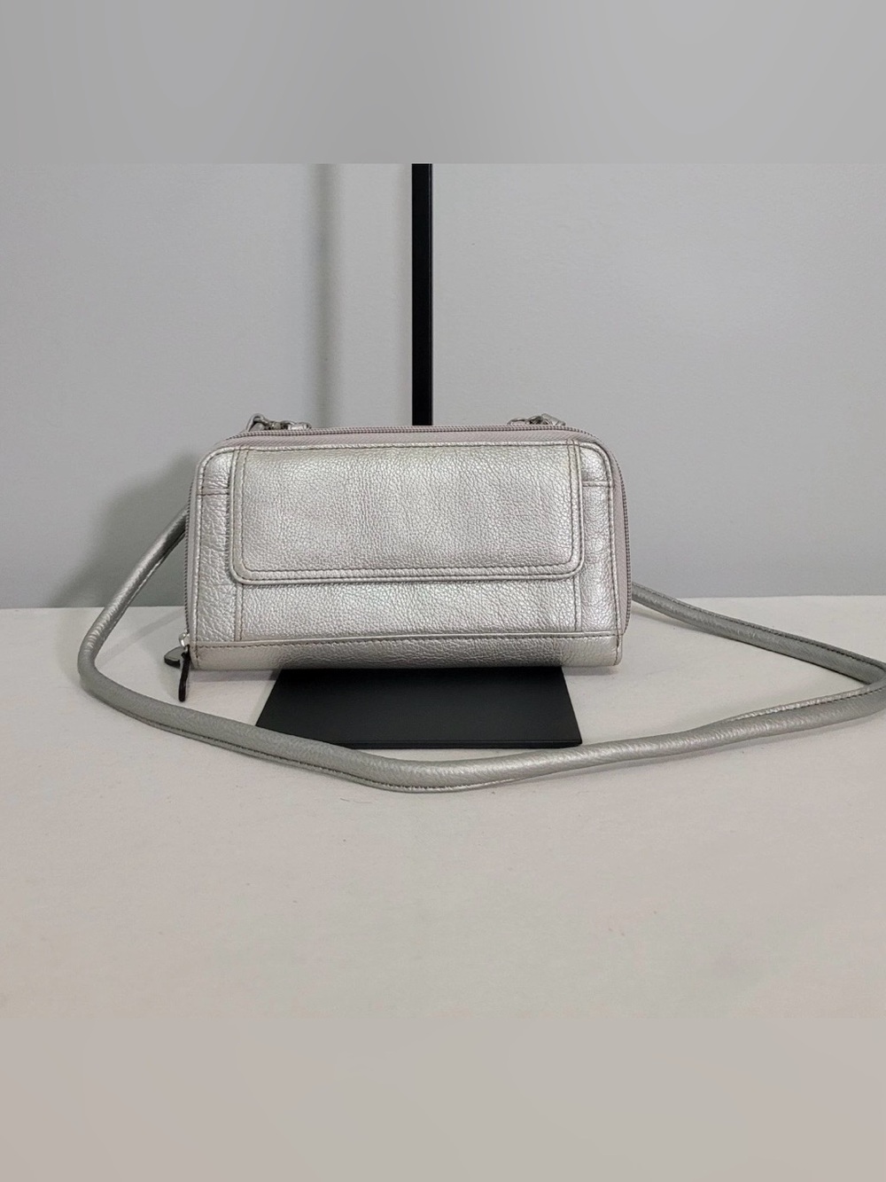 Tignanello Metallic Silver Leather Crossbody Bag Wallet Removable Strap
